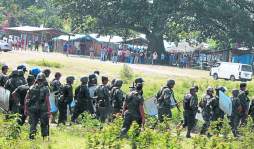 Desalojan a invasores de terrenos de San Manuel