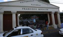 Pedagógica sube costo de matrícula