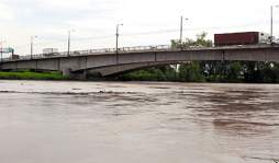 Crecida del río Ulúa causa las primeras inundaciones en el Valle de Sula