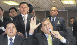 Aplazado el juicio contra El Universo