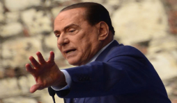 Fiscal de Milán pide seis años de cárcel para Berlusconi por caso Ruby
