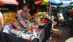 Venta de pólvora invade mercados sampedranos