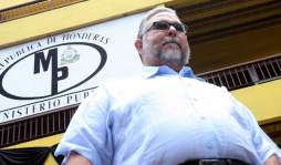 Héctor Tito Guillén declara en Fiscalía por el caso de las camaroneras