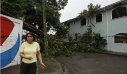 Alerta amarilla en Cortés y calles intransitables por lluvias