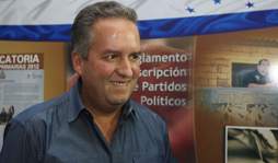 Álvarez: querella de Eva es presión para que me una al oficialismo