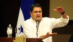 'Hablar de Villeda es hablar de Micheletti”: Juan Orlando Hernández