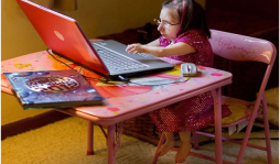 La mujer más pequeña del mundo