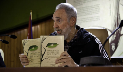 Fidel Castro presenta nuevo libro de memorias