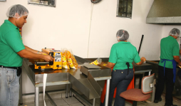 Con tajaditas honran su tradición bananera