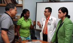 Médicos del Ihss amenazan con huelga