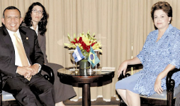 Lobo Sosa cancela viaje a Brasil