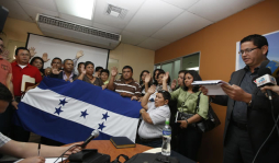 Hay un maestro con 17 plazas y docentes muertos que cobran