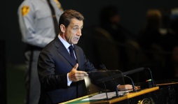 Sarkozy a favor de estatuto de observador para Palestina