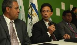 Tribunal Supremo Electoral llama a 50 mil aspirantes a internas