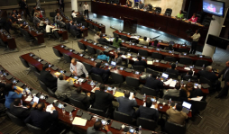 Prevén un nuevo 'paquetazo”