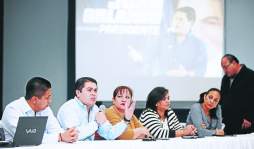 Juan Orlando Hernández ataca a Mauricio Villeda por pedirle renuncia