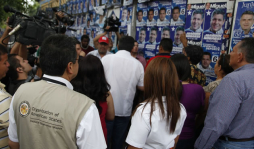 Malestar por retraso en apertura en centros de votación en San Pedro Sula