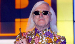 Jimmy Savile, un 'depravado' que violó a niños y adultos, dice la Policía británica
