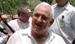 Fusionar Defensa y Seguridad es 'capricho' de Lobo