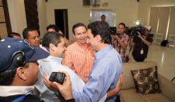 Callejas y Canahuati respaldan a Hernández