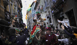 Muere un niño en cabalgata de Reyes