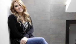 Yuridia, con vida camaleónica