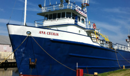 Zarpa barco de mercancías entre Miami y Cuba