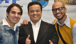 Pequeño catracho anhela ser gigante de la actuación en EUA