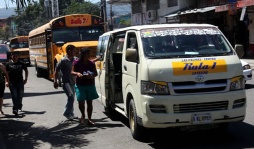 Transportistas impotentes ante azote de delincuentes