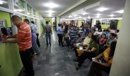 Ihss tiene déficit de mil millones