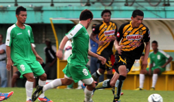 Platense y Real España volvieron a quedar tablas