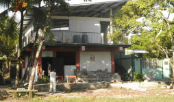 Construyen aula en escuela de La Barca