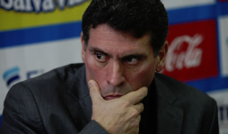 Suárez convoca a 'lo mejor que tenemos” para la eliminatoria