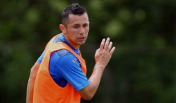 Alfredo Mejía, dos meses fuera