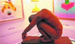 India deslumbra con feria del arte