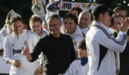 Mou: 'Sin obsesión y con tranquilidad, llegará la Décima'