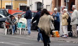 Terremoto en Italia deja al menos seis muertos