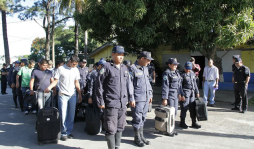 Llegan 30 policías a reforzar seguridad a La Ceiba