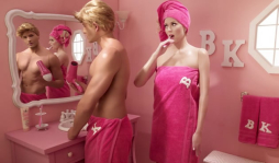 Ken se declara gay, le rompe el corazón a Barbie