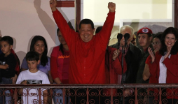 Hugo Chávez felicita a oposición y reivindica victoria perfecta
