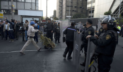 Explosión en torre de Pemex deja ya 25 muertos y 101 heridos