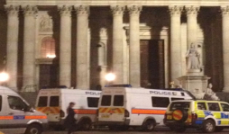 Londinenses a la espera del funeral de Margaret Thatcher