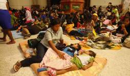 Lloran y piden con fe a la morenita de El Piligüín