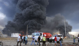 Suben a 41 muertos en incendio de refinería en Venezuela