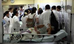Médicos irán a paro solo de lunes a viernes