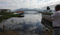 En charcos de lodo se convierte el Lago de Yojoa
