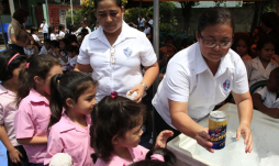 Escolares ya se benefician del 'Rino-Reto”