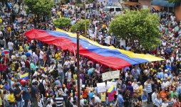 Venezuela: Fiscalía aumenta a 9 número de muertos por violencia postelectoral