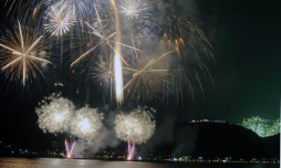 El mundo celebra la llegada de 2013 pese a la crisis mundial