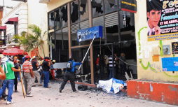 Investigan a primera dama de Perú